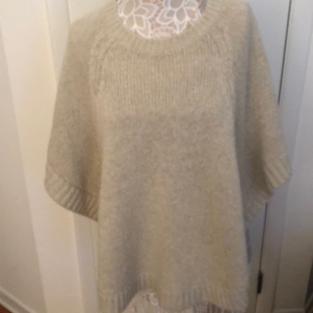 Michael Kors poncho medium